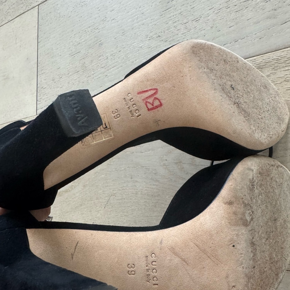 Authentic RARE  Gucci shoes, black suede flower detail 39 - Picture 11 of 16